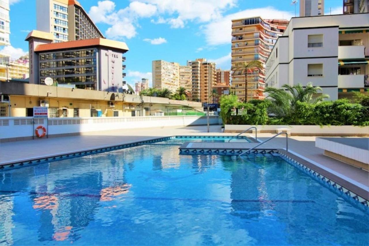 Eleven Caballos Apartment Бенидорм Екстериор снимка